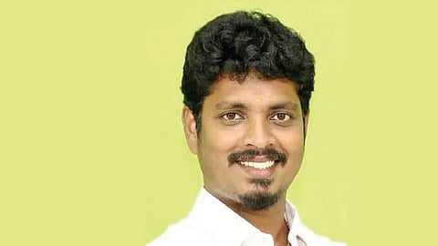 தமிழக மதுவிலக்கு மற்றும் ஆயத்தீர்வைத் துறை அமைச்சர் க.விக்னேஷ்