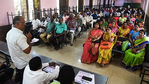 பழைய ஓய்வூதியத் திட்டத்தை மீண்டும் அமல்படுத்த வேண்டும்: முதல்வரிடம் ஜாக்டோ ஜியோ கோரிக்கை மனு