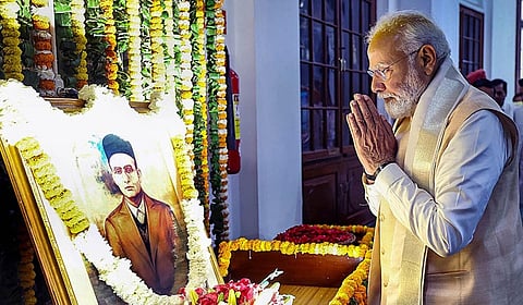 வீர சாவர்க்கரின் 143-வது பிறந்தநாள்: பிரதமர் மோடி புகழஞ்சலி