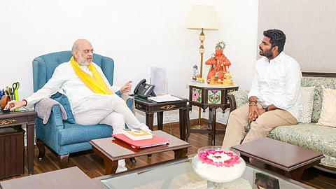 அமித் ஷாவுடன் அண்ணாமலை சந்திப்பு - பாஜகவில் இருந்து விலகுவது குறித்து விளக்கமா?
