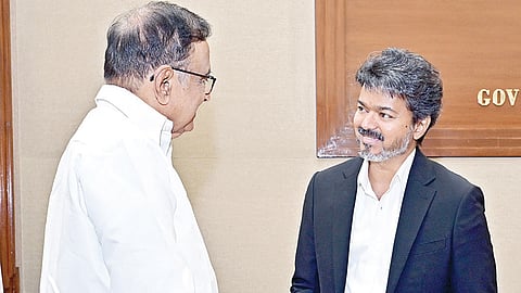 சென்னை தலைமைச் செயலகத்தில் முதல்வர் விஜய்யை, முன்னாள் மத்திய அமைச்சர் ப.சிதம்பரம் நேற்று சந்தித்துப் பேசினார்.