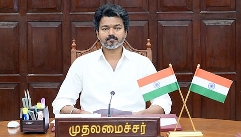 “பருவமழையை எதிர்கொள்ள தயார் நிலையில் இருக்க வேண்டும்” - முதல்வர் விஜய் உத்தரவு