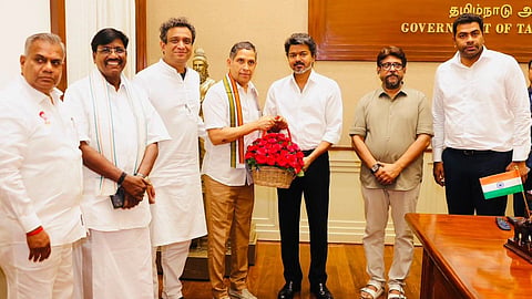 உச்ச நீதிமன்றம், உயர் நீதிமன்றங்களில் அரசு வழக்கறிஞர்களாக 204 பேருக்கு பதவி கேட்கும் காங்கிரஸ்