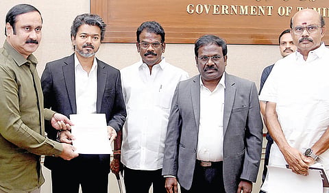 தவெக ஆட்சியில் ஊழல், லஞ்சம் குறைந்துள்ளது: அன்புமணி பாராட்டு