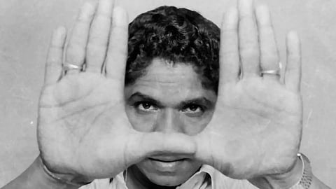 பாரதிராஜா: காட்சி அழகியலின் முன்னத்தி ஏர் | ஒளி என்பது வெளிச்சமல்ல 37