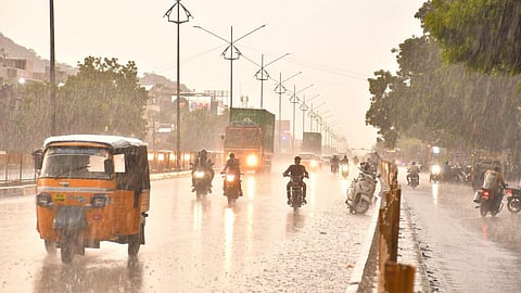 வானிலை முன்னறிவிப்பு: கோவை, மதுரை உள்ளிட்ட 27 மாவட்டங்களில் கனமழை வாய்ப்பு