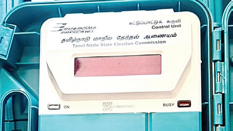 தமிழ்நாடு மாநில தேர்தல் ஆணையம் 50 ஆயிரம் இவிஎம்களை சொந்தமாக வாங்கியது: காஞ்சிபுரம் மாவட்ட உள்ளாட்சிகளுக்கு அனுப்பி வைப்பு