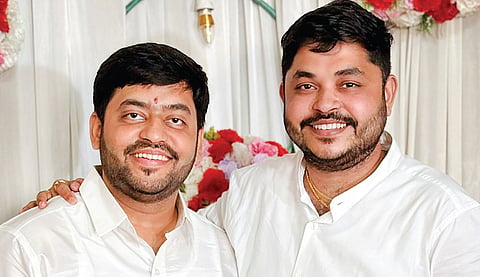 சாய் சுஜித் - சாய் அபிஜித்