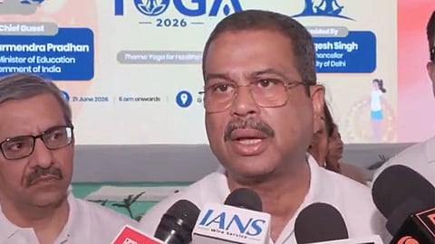 “அச்சம் இன்றி நீட் தேர்வை எதிர்கொள்ளுங்கள்" - மாணவர்களுக்கு தர்மேந்திர பிரதான் அறிவுரை