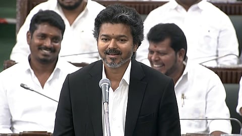 “ஒன்றிய அரசோடு கண்மூடித்தன மோதலை விரும்பவில்லை” - பேரவையில் முதல்வர் விஜய் பேச்சு