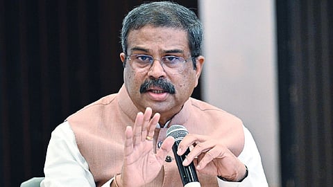 அமைச்சர் தர்மேந்திர பிரதான்
