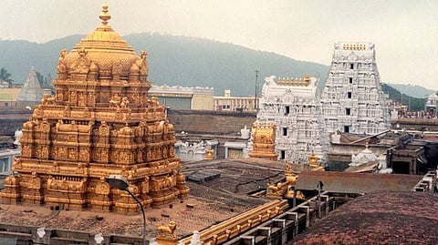 போலி சிபாரிசு கடிதங்கள் மூலம் ஏழுமலையான் பக்தர்களிடம் ரூ.4.22 லட்சம் மோசடி