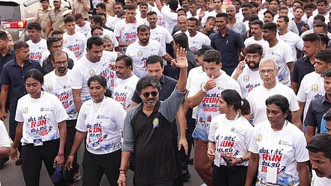சென்னையில் போதைப்பொருள் எதிர்ப்பு விழிப்புணர்வு ஓட்டத்தில் பங்கேற்ற முதல்வர் விஜய்