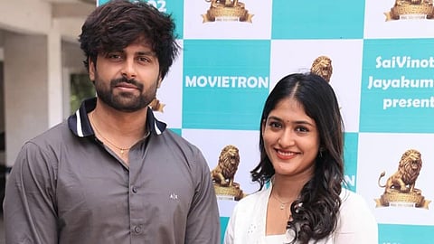 நடிகர் அஸ்வின் அருகில் நடிகை கல்யாணி அனில்