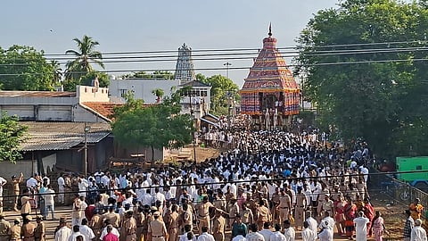 கண்டதேவி சொர்ணமூர்த்தீஸ்வர் கோயில் ஆனி தேரோட்டம் கோலாகலம்
