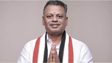 அதிமுக வேட்பாளராக போட்டியிட்ட பொறியாளர் க.ராஜசேகரன்.