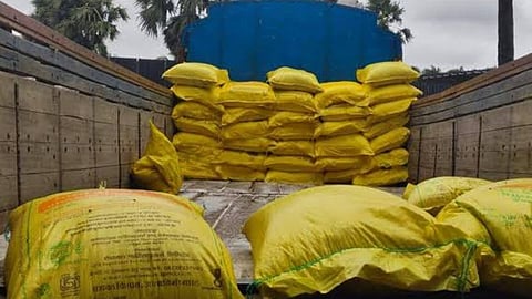 யூரியா கடத்தலை கண்காணிக்க தவறிய அதிகாரிகள் - நடவடிக்கை எடுக்க விவசாயிகள் சங்கம் வலியுறுத்தல்