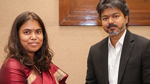 விஜய் அரசுக்கு வில்லன் ஆகிறதா தவெகவின் ‘ரீல்ஸ்’ ஆயுதம்?