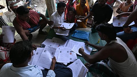 வாக்காளர் பட்டியலில் புதிதாக பெயர் சேர்க்க பெற்றோரின் எஸ்ஐஆர் விவரம் தெரிவிப்பது அவசியம்