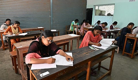 டிஎன்பிஎஸ்சி குரூப் 1 முதல்நிலைத் தேர்வு தேதி மாற்றம்