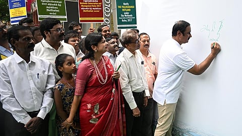 பள்ளிக்கரணை சதுப்பு நிலத்தை பாதுகாக்க வேண்டும்: முதல்வர் விஜய்க்கு அன்புமணி வலியுறுத்தல்