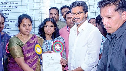 பெரம்பூர் தேர்தல் வெற்றிக்கு எதிரான வழக்கு: முதல்வர் விஜய்க்கு நோட்டீஸ் அனுப்ப ஐகோர்ட் உத்தரவு