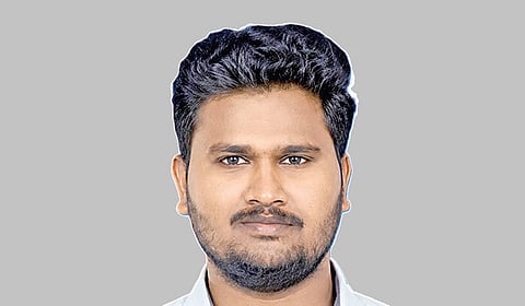 அதிமுக முன்னாள் எம்எல்ஏ மகன் பொக்லைன் மோதி உயிரிழப்பு