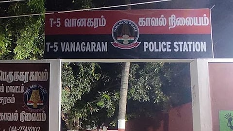 சென்னை | ரவுடி வீட்டின் மீது பெட்ரோல் குண்டு வீச்சு - மர்ம கும்பலை பிடிக்க தனிப்படை அமைப்பு