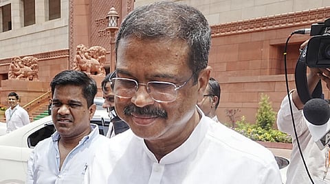 “நான் ஒரு தெருப் போராளி” - காங்கிரஸுக்கு தர்மேந்திர பிரதான் பதிலடி