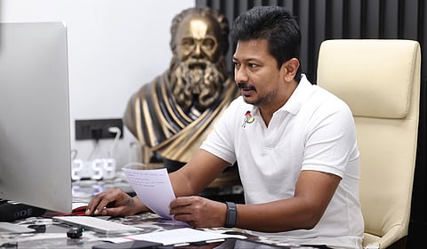 பேரவையில் திமுக எம்எல்ஏக்கள் கவனமாக செயல்பட உதயநிதி அறிவுறுத்தல்
