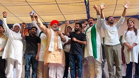 ‘விவசாயிகளும் மாணவர்களும் மோடி அரசை நெருக்குவார்கள்’ - ராகேஷ் திகாயத் சந்திப்புக்குப் பின் சிஜேபி நம்பிக்கை