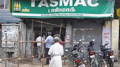 டாஸ்மாக் மதுபான விற்பனையை தனியாரிடம் ஒப்படைக்க திட்டம்? - தமிழக அரசு ஆலோசிப்பதாக தகவல்