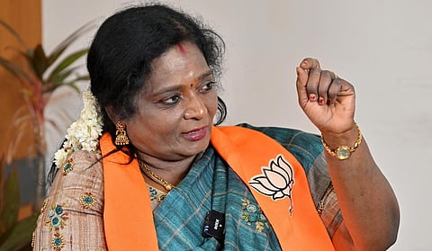 தமிழக முதல்வரை கொச்சையாக விமர்சனம் செய்வதா? - உதயநிதிக்கு தமிழிசை கடும் கண்டனம்