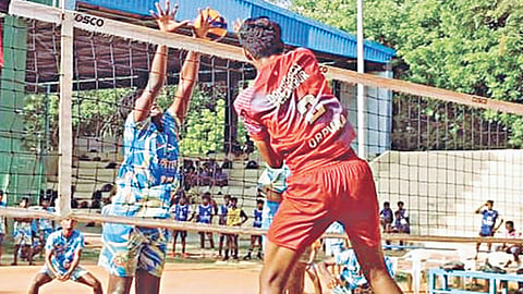 பள்ளிகள் இடையிலான வாலிபால் இறுதிப் போட்டியில் டான்போஸ்கோ அணி
