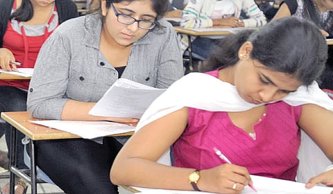 நுழைவுத் தேர்வுகள் என்ன சாதிக்கின்றன?