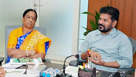 முதல்வர் ரேவந்த் ரெட்டியுடன் கொண்ட சுரேகா