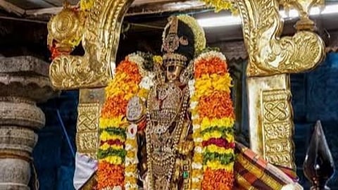 ஸ்ரீரங்கம் ரங்கநாதர் கோயிலில் கிருஷ்ண ஜெயந்தி விழா: நம்பெருமாள் புறப்பாடு