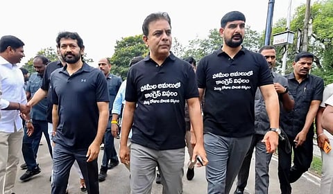 பேரவையில் அமளி: பிஆர்எஸ் எம்எல்ஏக்கள் 22 பேர் சஸ்பெண்ட்
