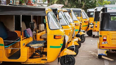 மீட்டர் கட்டண உயர்வு அறிவிப்பு இல்லை: ஆட்டோ தொழிற்சங்கம் செப்.19-ல் ஆர்ப்பாட்டம்