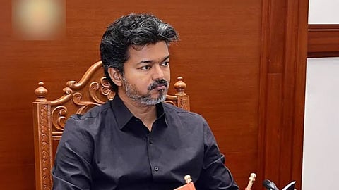 தொழில் முதலீடுகளை ஈர்க்க இங்கிலாந்து செல்லும் முதல்வர் விஜய்: பயணத் திட்டம் என்ன?
