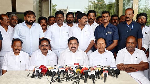 “இன்பச் சுற்றுலா, ரீல் விடும் ஆட்சி...” - தவெக அரசு மீது பழனிசாமி சரமாரி தாக்கு