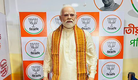 பிரதமர் நரேந்திர மோடியின் மெழுகு சிலை திறப்பு