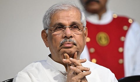 எம்எல்ஏ.க்களுக்கு வாகனம் உட்பட பேரவையில் நிறைவேற்றப்பட்ட 12 மசோதாக்களுக்கு ஆளுநர் ஒப்புதல்
