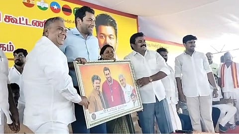 மதுராந்தகத்தில் அமைச்சர்கள் ஆனந்த், ஆதவ் அர்ஜுனா மற்றும் தவெக-வினர்