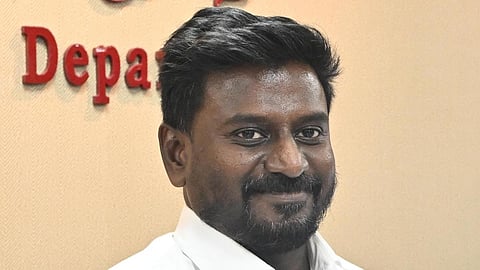 அரசுப் பள்ளி மாணவர்களுக்கு சிக்கன் பிரியாணி: திட்டம் பரிசீலனையில் உள்ளதாக அமைச்சர் ராஜ்மோகன் தகவல்