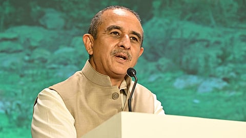 மத்திய வெளியுறவுத்துறை இணை அமைச்சர் கீர்த்தி வர்தன் சிங்