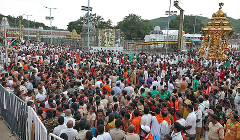 திருப்பதியில் செப்.24 வரை சர்வ தரிசன டோக்கன் விநியோகம் ரத்து
