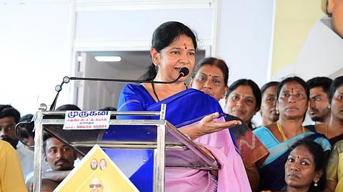 தாராபுரத்தில் நடைபெற்ற திமுக ஆலோசனை கூட்டத்தில் பேசிய கனிமொழி.