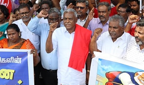 ‘இடைத்தேர்தலுக்காக வாக்குக்கு அதிக பணம் கொடுப்பது தவெகதான்’ - பெ.சண்முகம் குற்றச்சாட்டு