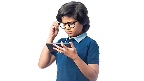 குழந்தைகளைத் தாக்கும் கிட்டப்பார்வை
